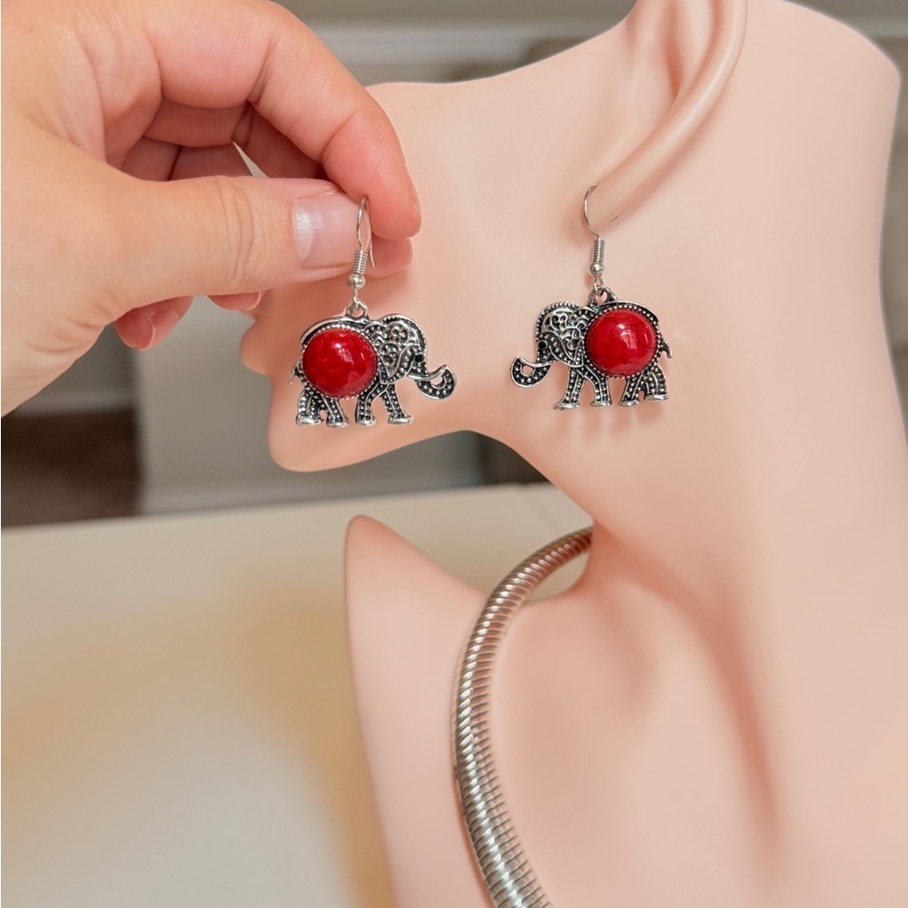 ⚜️ Silver and Red Elephant Jewelry Set - Picture 8 of 11